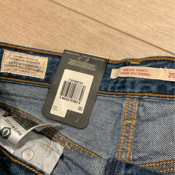 NWT Levi's Ribcage Super high-rise denim shorts - Picture 5 of 5